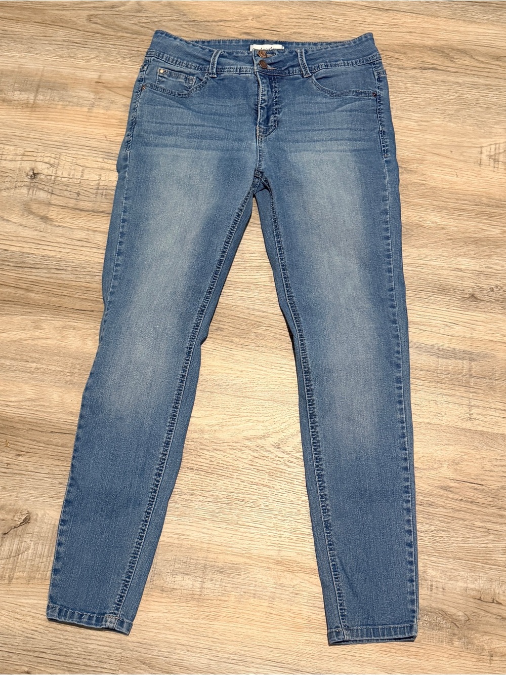 Angels Women's Skinny Stretch Jeans in Light Blue Wash